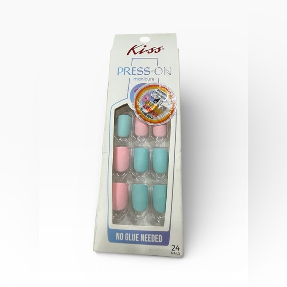 Kiss Other - NEW- Kiss Press-On Manicure Set - Color Sticky Sweet- Matte- Square Tip- Short